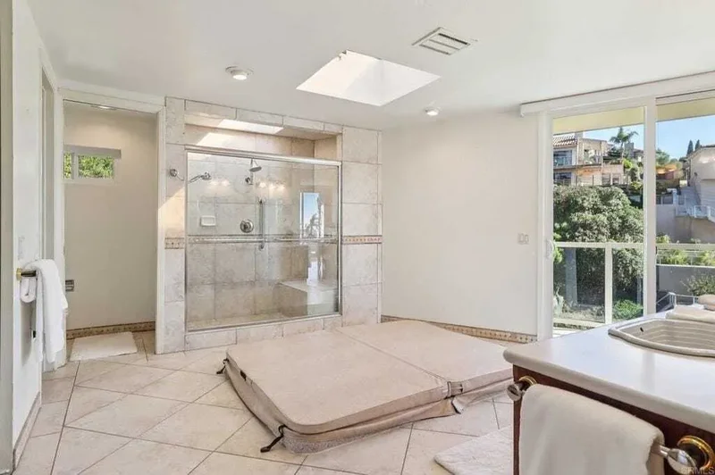 1177 Avenida Amantea, La Jolla, CA, 92037, USA, San Diego, California, United States. - Photo 6