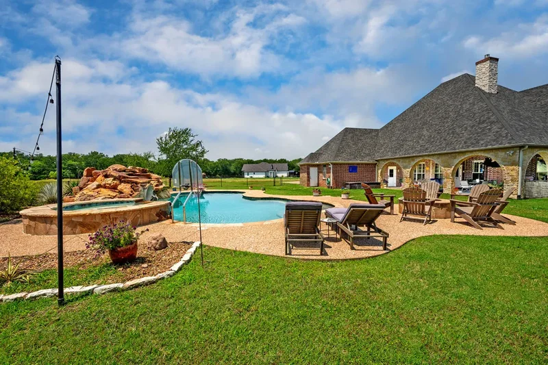 209 Chrissa Drive, Pottsboro, TX 75076, Pottsboro, Texas, United States. - Photo 29