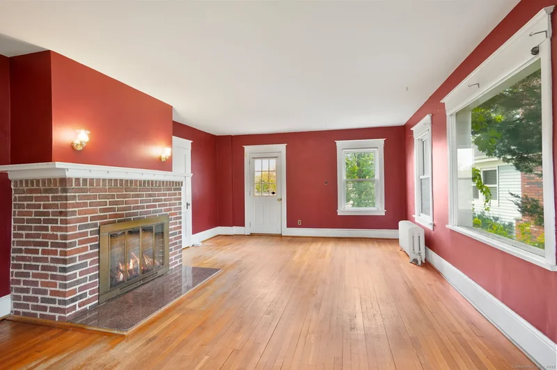 52 Penzance Road, Stamford, Connecticut, United States. - Photo 4
