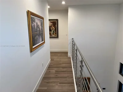 Thumbnail 40