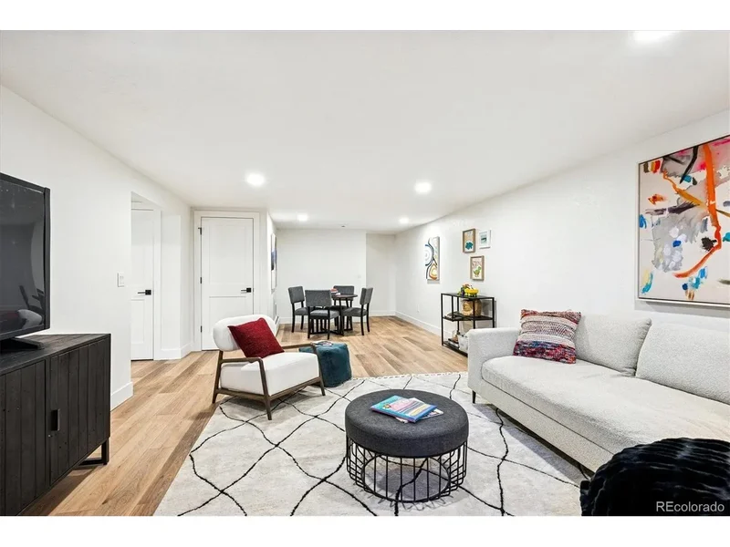 3926 S Magnolia Way, Denver, Colorado, United States. - Photo 44