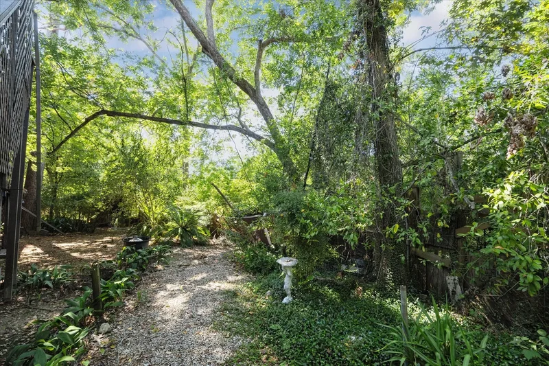 707 Holy Rood Lane, Houston, TX 77024, Houston, Texas, United States. - Photo 2