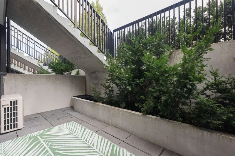 649 E 3rd Street 106, North Vancouver, British Columbia, Canada. - Photo 10
