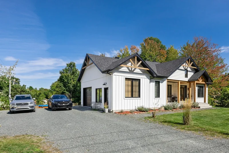 303 Rue Bergeron E, Granby, Quebec, Canada. - Photo 30