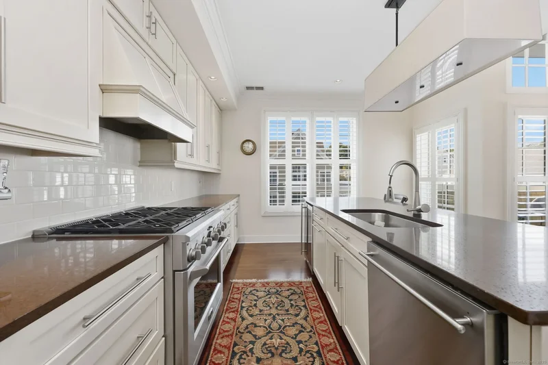 77 Havemeyer Lane, #420, Stamford, CT, 06902, USA, Stamford, Connecticut, United States. - Photo 24