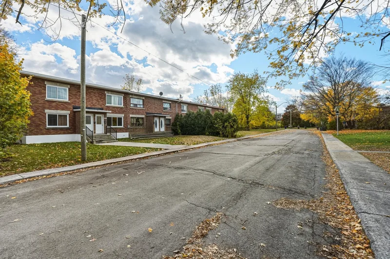 676 678 Rue Henri-Bourassa, Laval, Quebec, Canada. - Photo 7