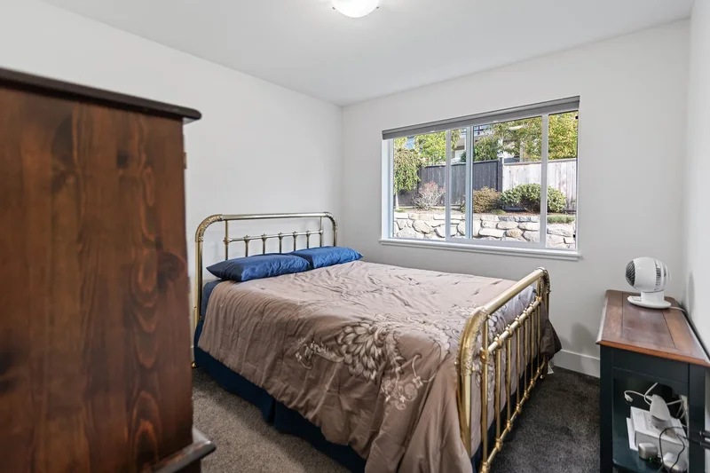 6252 Oracle Road, Sechelt, BC V7Z 0N7, Sechelt, British Columbia, Canada. - Photo 7