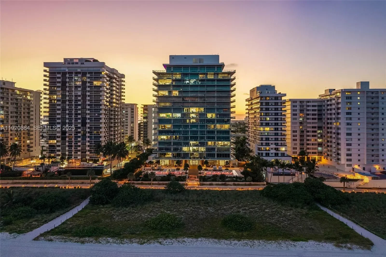 Exterior photo 10