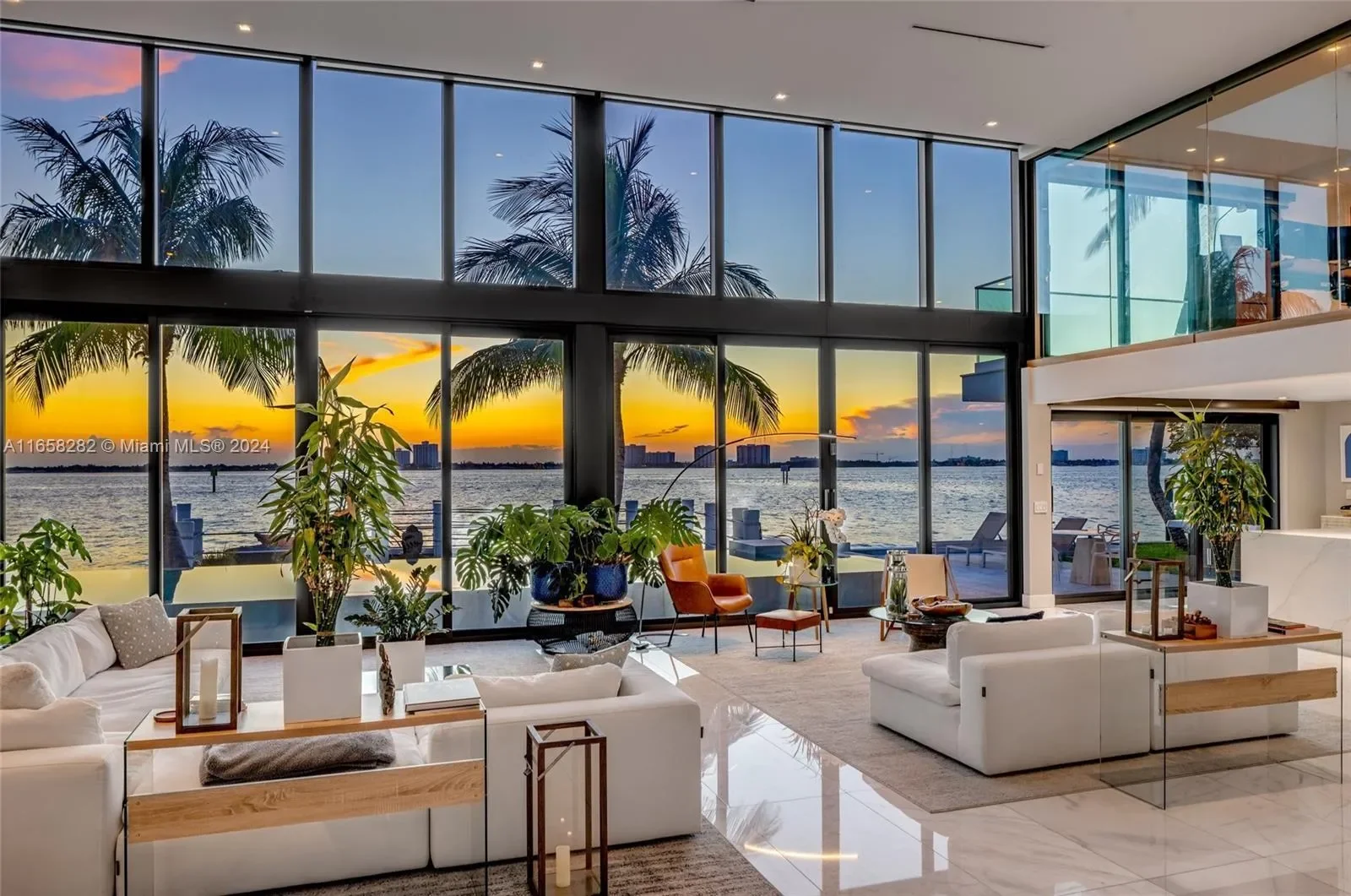 7960 Biscayne Point Cir, Miami Beach, Florida, United States. - Photo 23