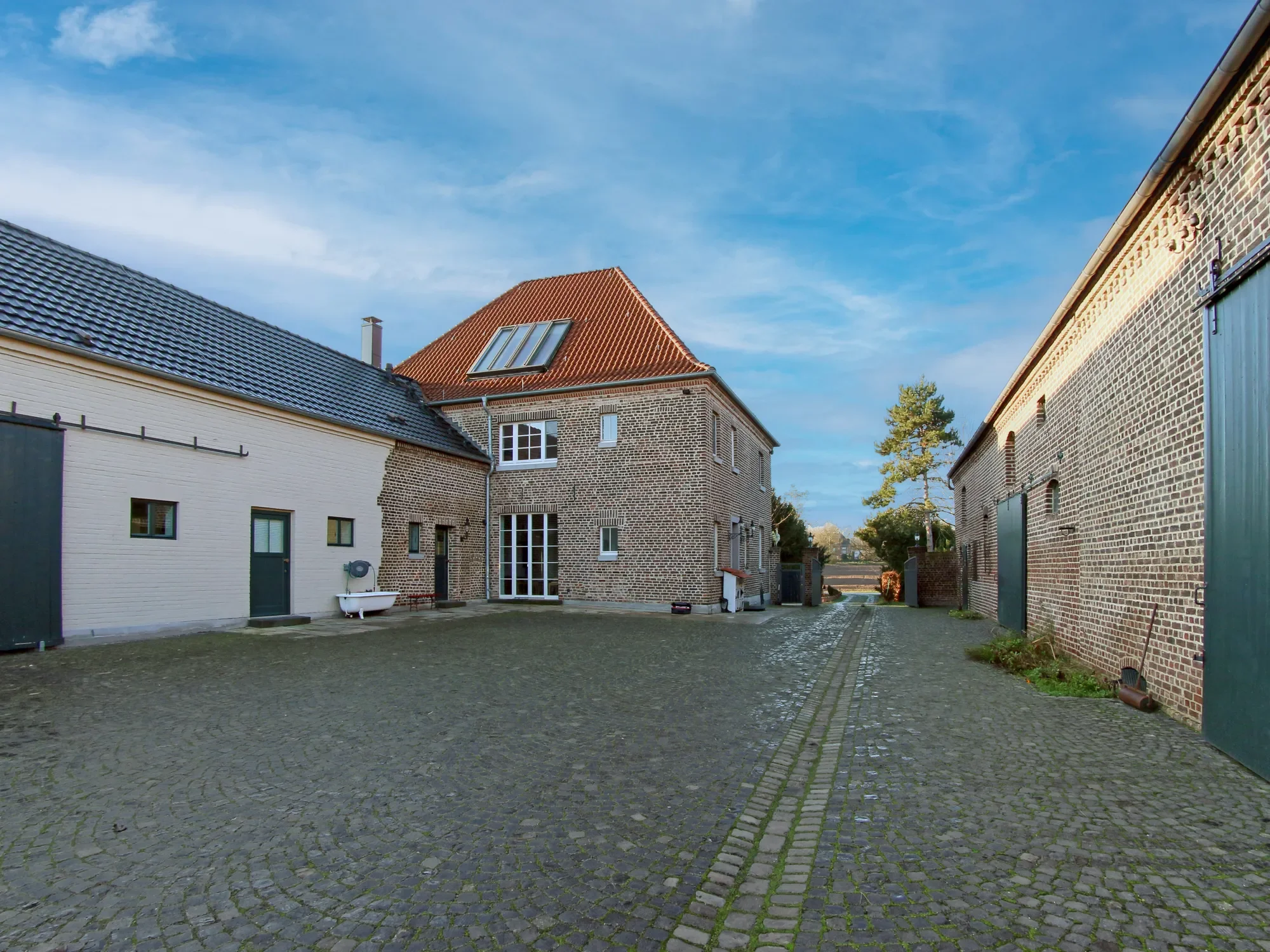 40 Meerbusch, Germany, Meerbusch, Germany. - Photo 9