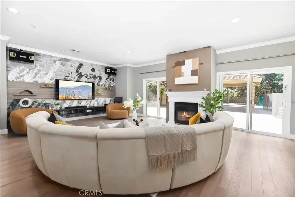 202 W Lemon Avenue, Arcadia, California, United States. - Photo 16