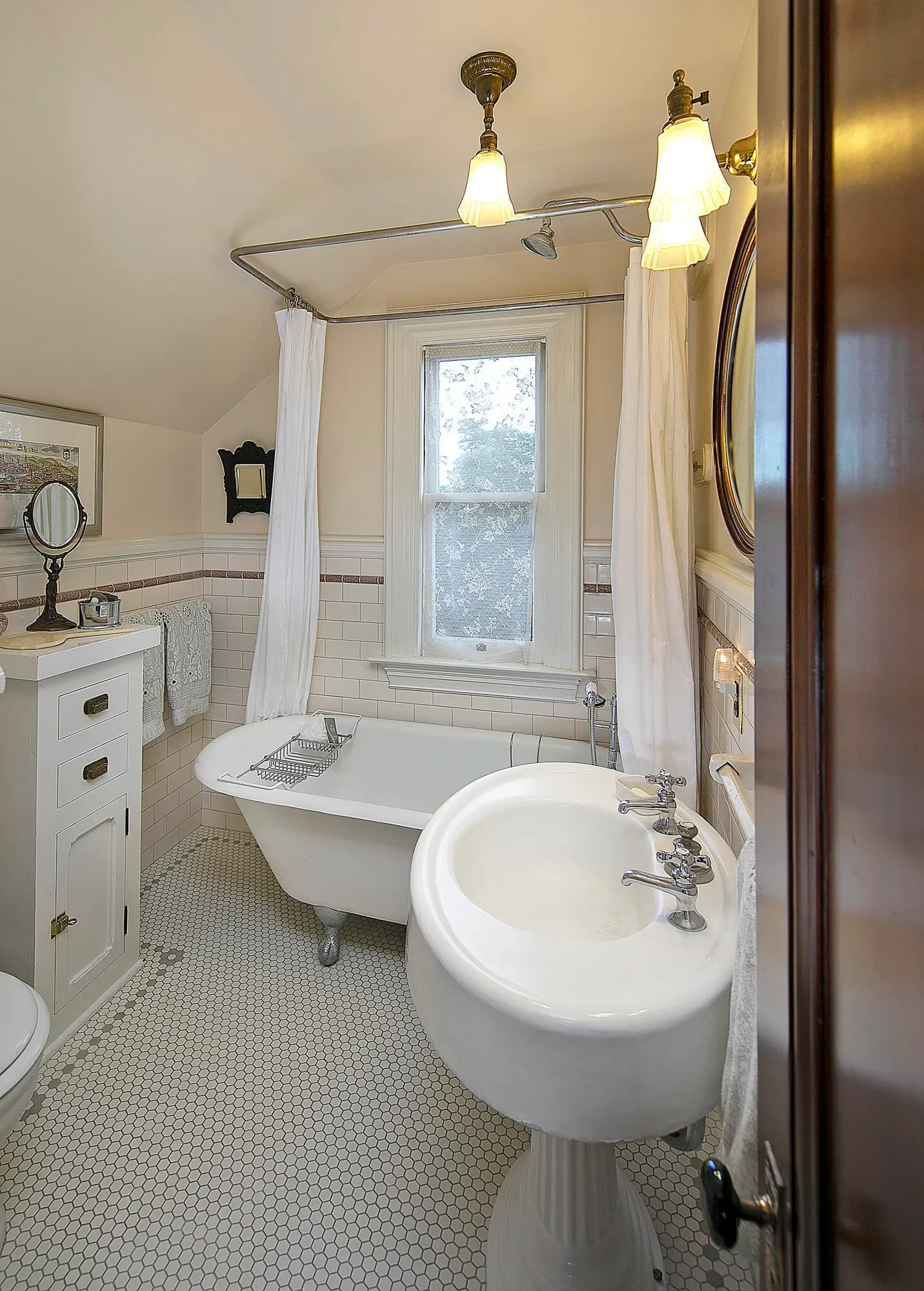 118 E Islay Street, Santa Barbara, California, United States. - Photo 24