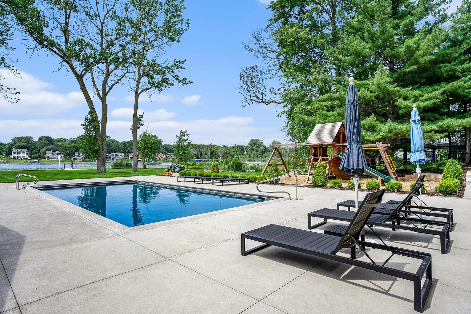 798 Pine Bay Avenue, Holland, MI 49424, West Olive, Michigan, United States. - Photo 10
