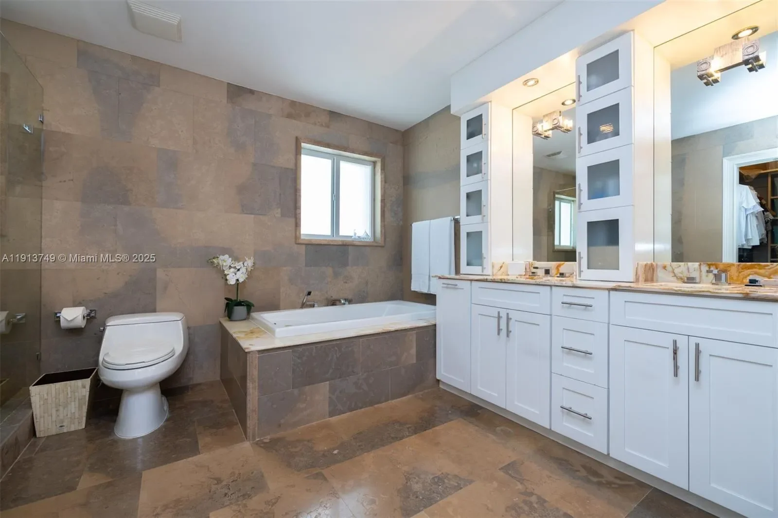 7605 SW 178th Ter, Cutler Bay, Florida, United States. - Photo 3