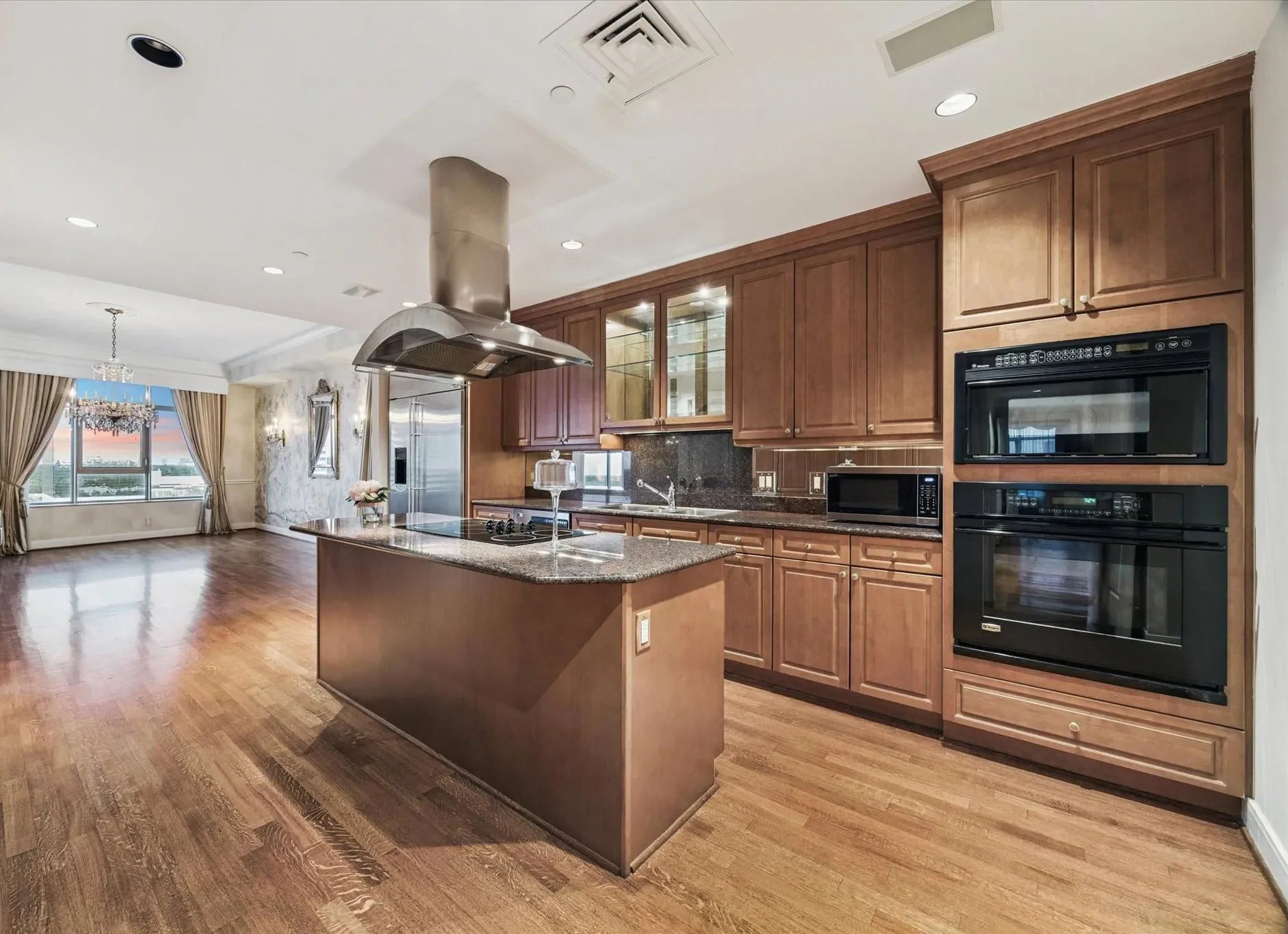 1100 Uptown Park Boulevard 102, Houston, Texas, United States. - Photo 5