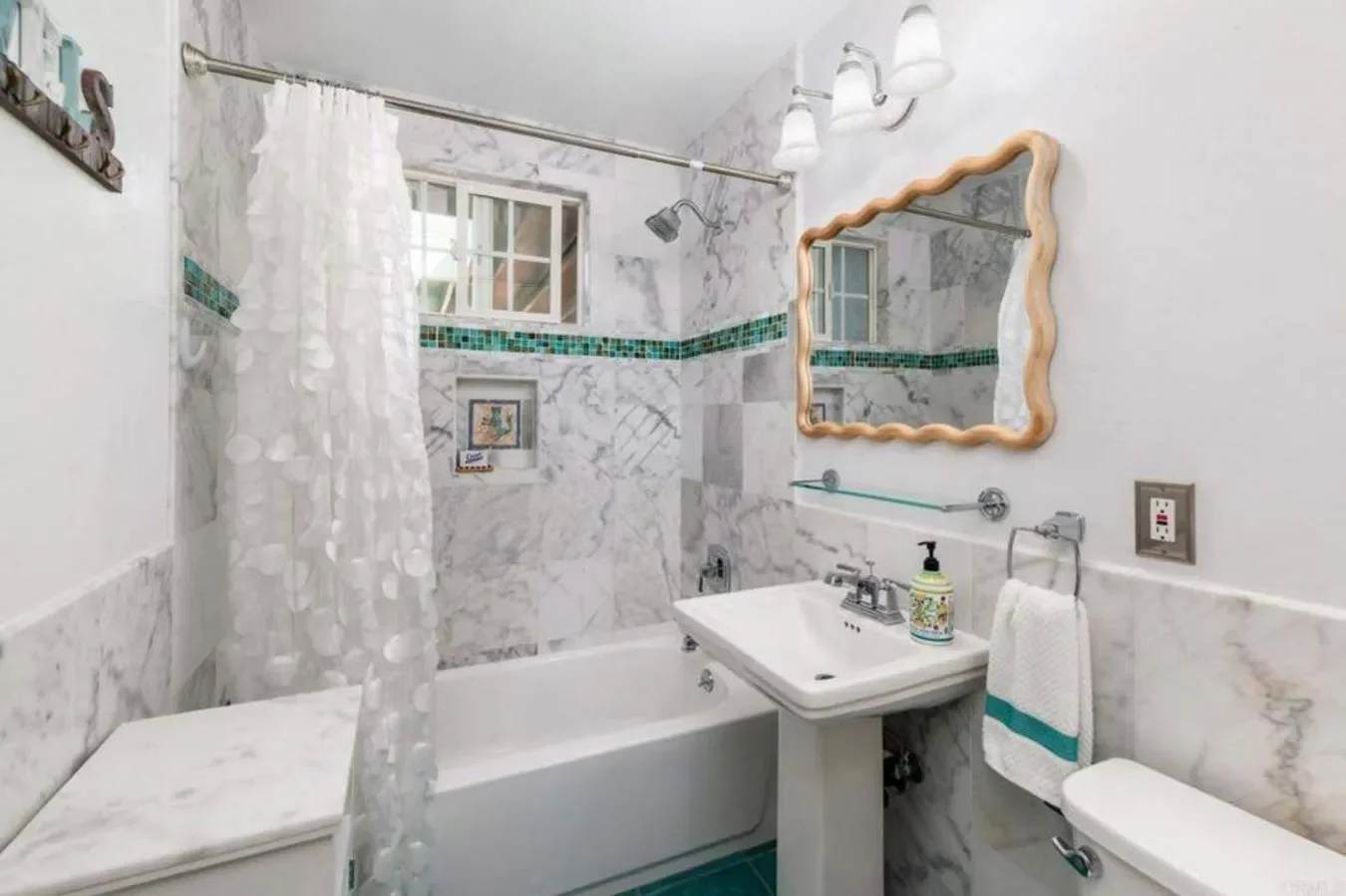 1454 Moreno Street, Oceanside, California, United States. - Photo 22