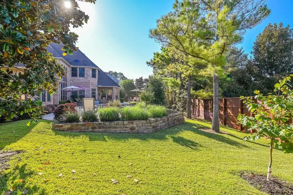 702 Sussex Court, Grapevine, Texas, United States. - Photo 31