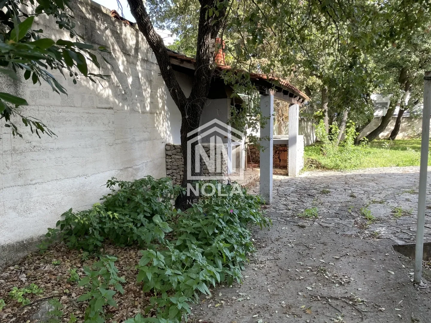 Exterior photo 10