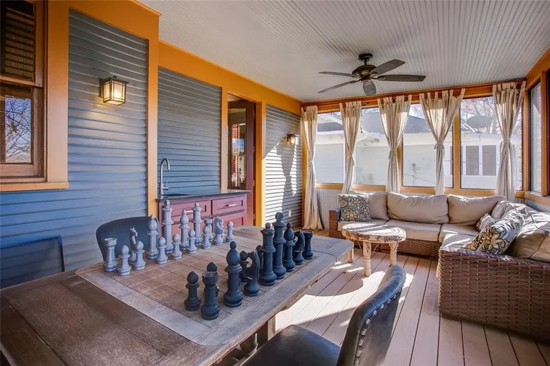 115 S Rosemont Avenue, Dallas, Texas, United States. - Photo 23