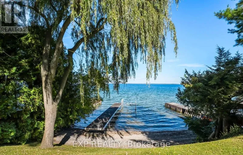 21 PINERY LANE, Georgina, Ontario, Canada. - Photo 2