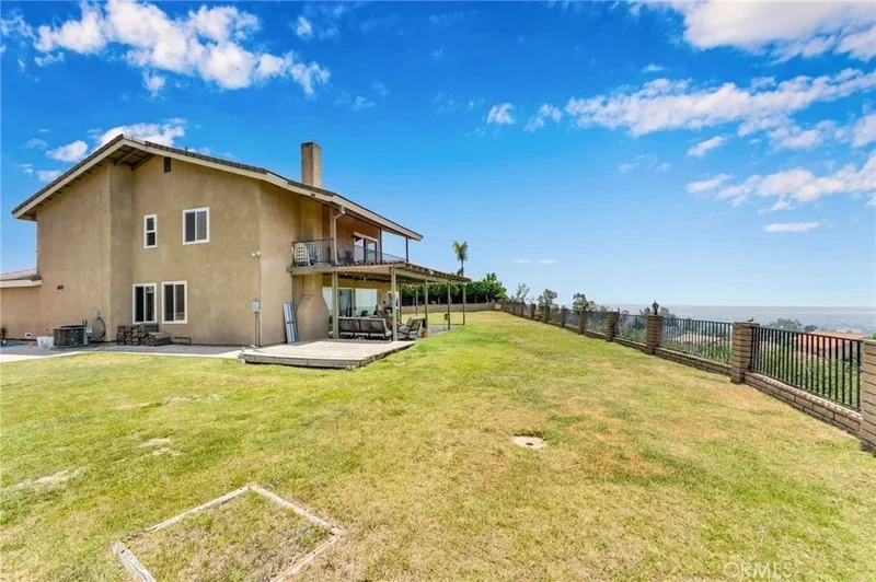 3074 Mountain Top, Highland, CA 92346, Highland, California, United States. - Photo 29
