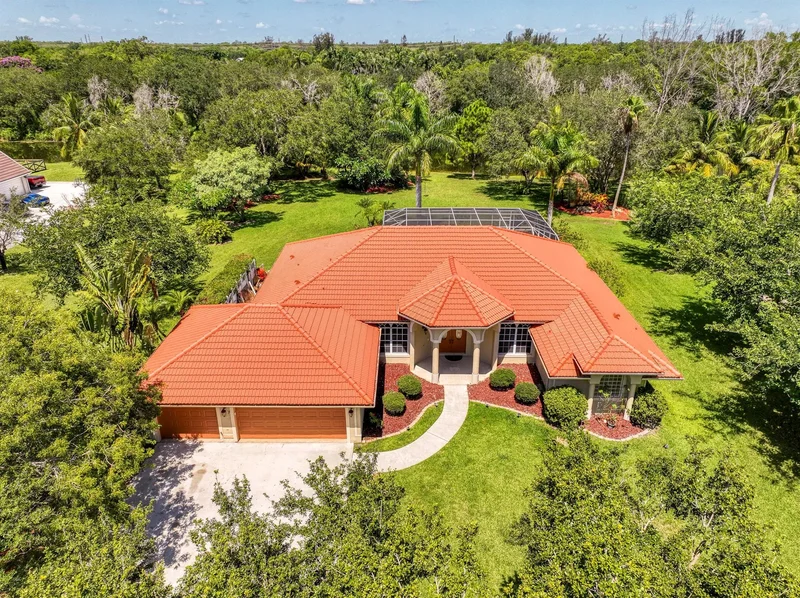 5681 Lago Del Sol Drive, Wellington, Florida, United States. - Photo 7