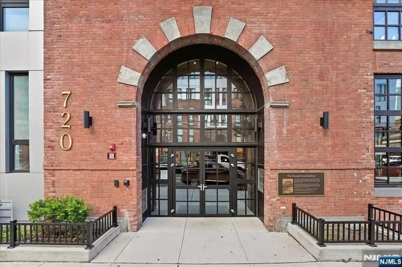 720 Clinton Street 508, Hoboken, NJ 07030, Hoboken, New Jersey, United States. - Photo 31
