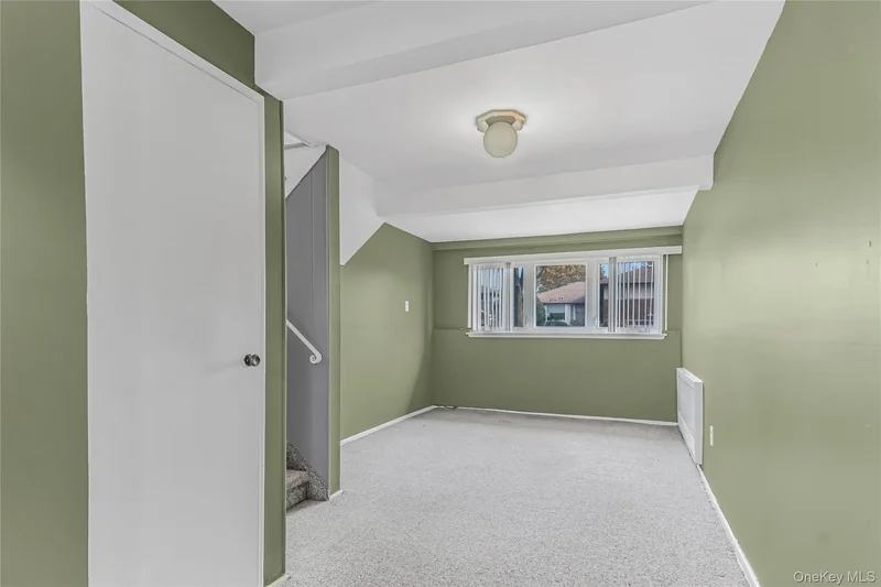 2 Deer Path Lane, Syosset, NY 11791, Syosset, New York, United States. - Photo 19
