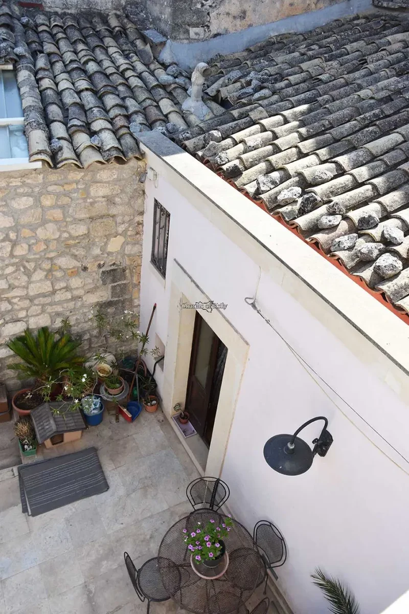 via chiasso guerra, Ragusa, Sicily, Italy. - Photo 10