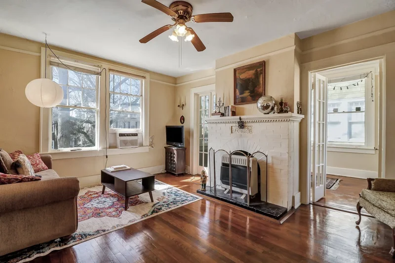 210 E 48th Street, Savannah, Georgia, United States. - Photo 16