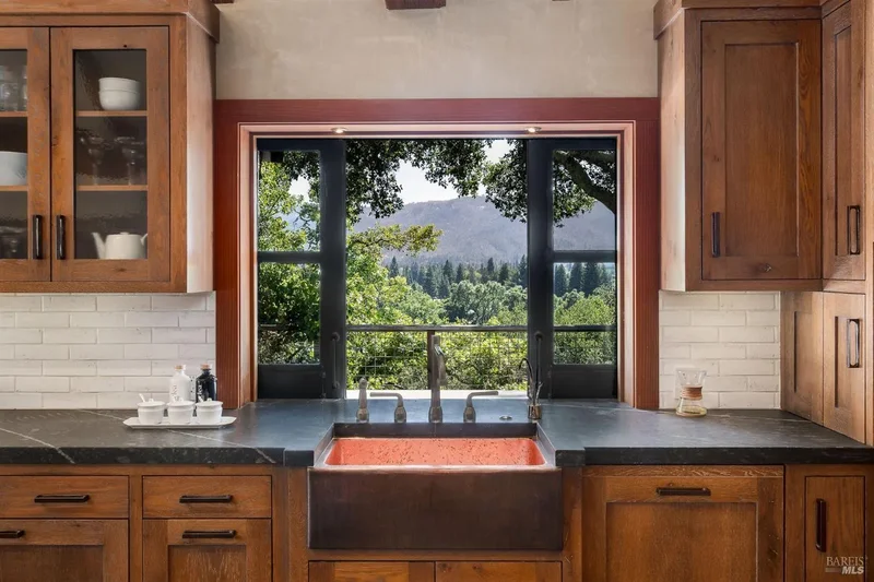 512 Meadowood Ln, St. Helena, CA 94574, St. Helena, California, United States. - Photo 24