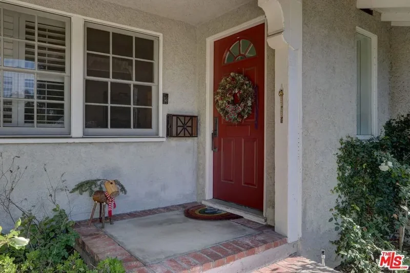 2716 Veteran Avenue, Los Angeles, California, United States. - Photo 3