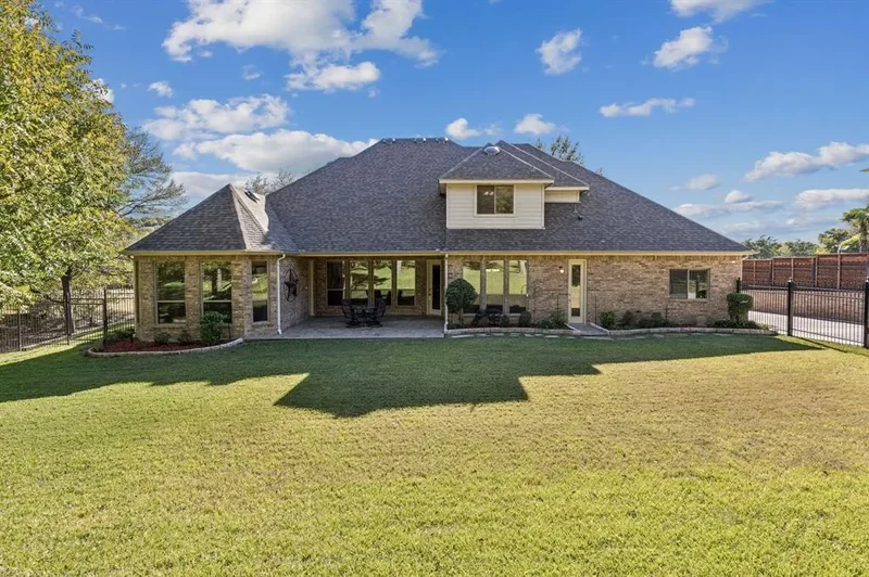 2221 Southern Oaks Drive, Cedar Hill, Texas, United States. - Photo 40