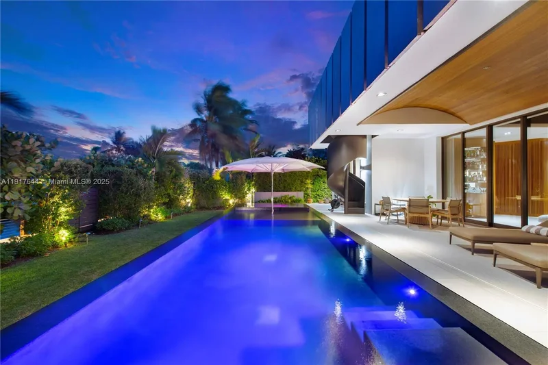 8055 Noremac Ave, Miami Beach, Florida, United States. - Photo 47