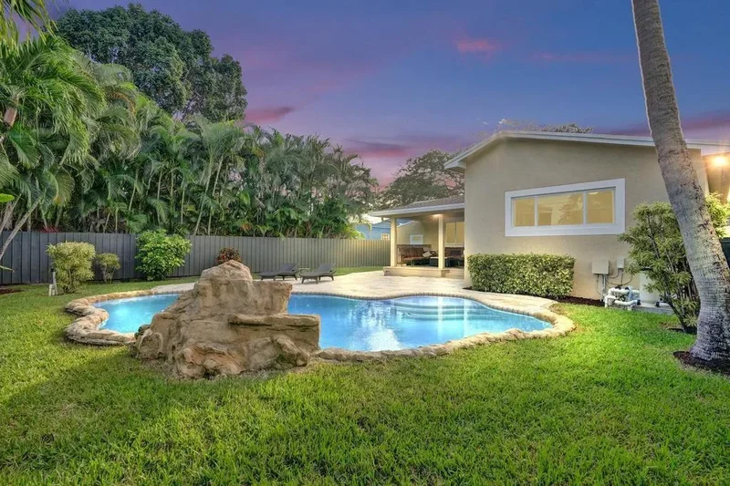 408 NE 9th Ave, Fort Lauderdale, Florida, United States. - Photo 49