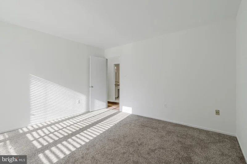 9118 CRICKLEWOOD CT, VIENNA, VA, 22182, USA, Wolf Trap, Virginia, United States. - Photo 24