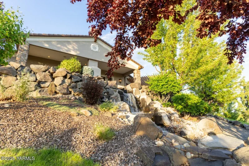 305 Mountain Shadows Pl, Yakima, WA, 98908, USA, Yakima, Washington, United States. - Photo 74