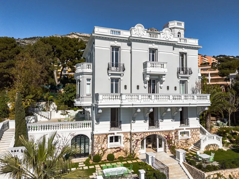 Prestigious Villa In Cap D’ail With Panoramic Sea Views – 7 Bedrooms, Pool