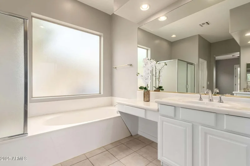 5 Bedrooms Single Family Detached