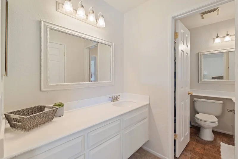 15735 Nordhoff Street 17, Los Angeles, CA 91343, Los Angeles, California, United States. - Photo 22