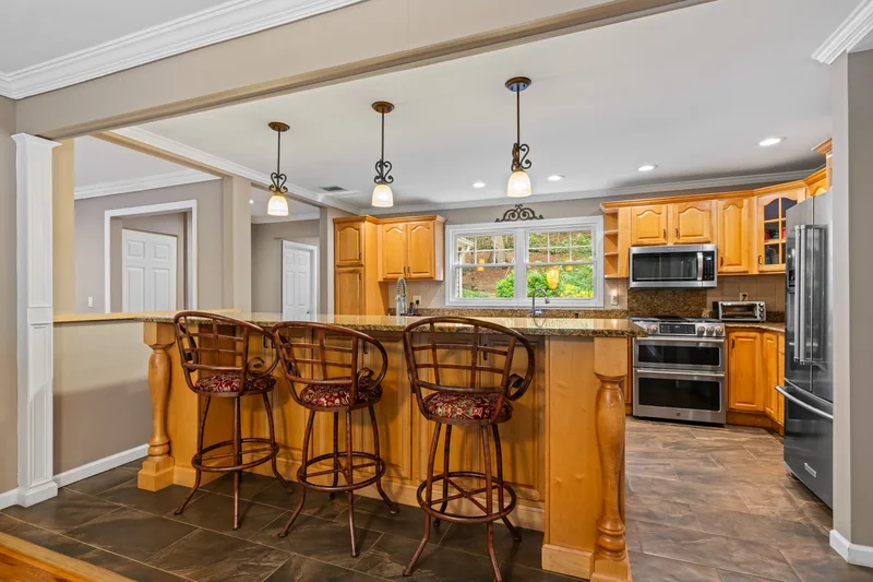 128 Cove Road , Huntington, NY 11743, Halesite, New York, United States. - Photo 4