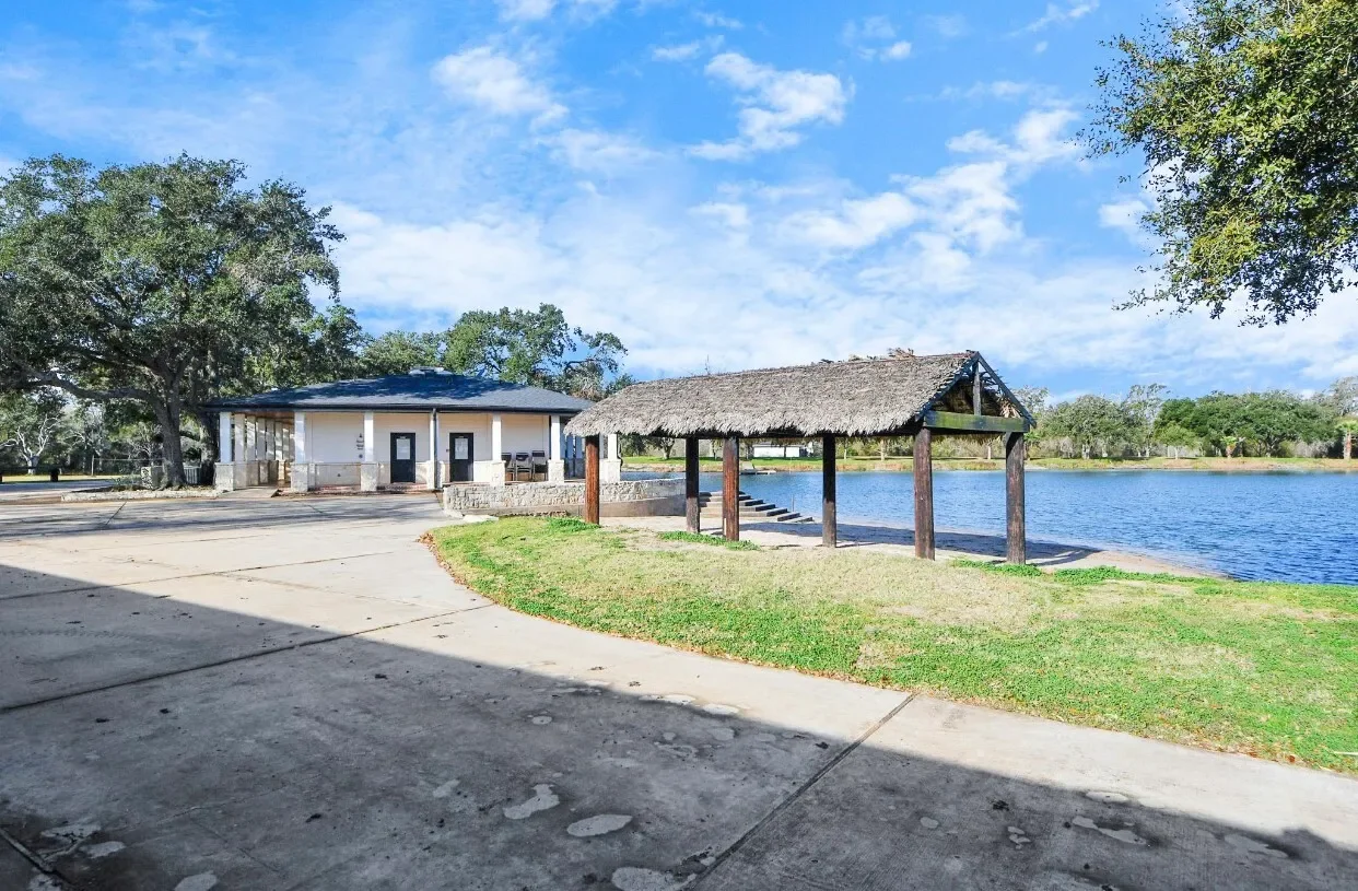 5523 Ehrman Lake Lane, Wallis, TX 77485, Wallis, Texas, United States. - Photo 19