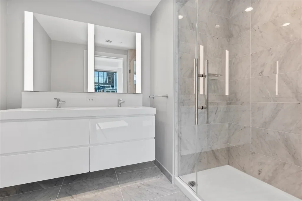 135 Seaport, Boston, Massachusetts, United States. - Photo 2