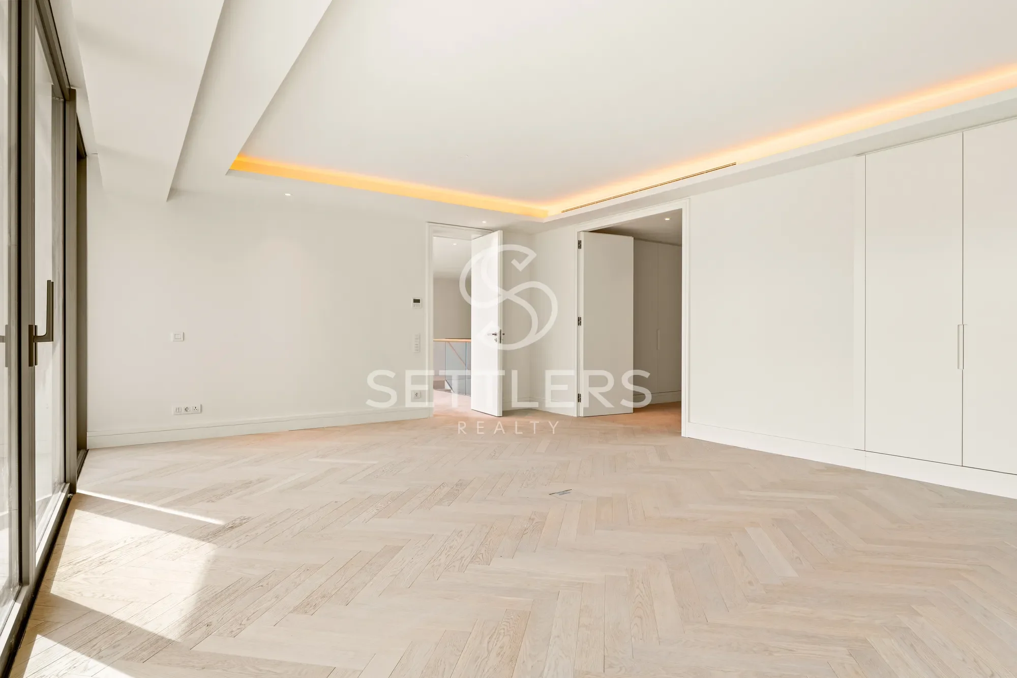 Gallery photo 3