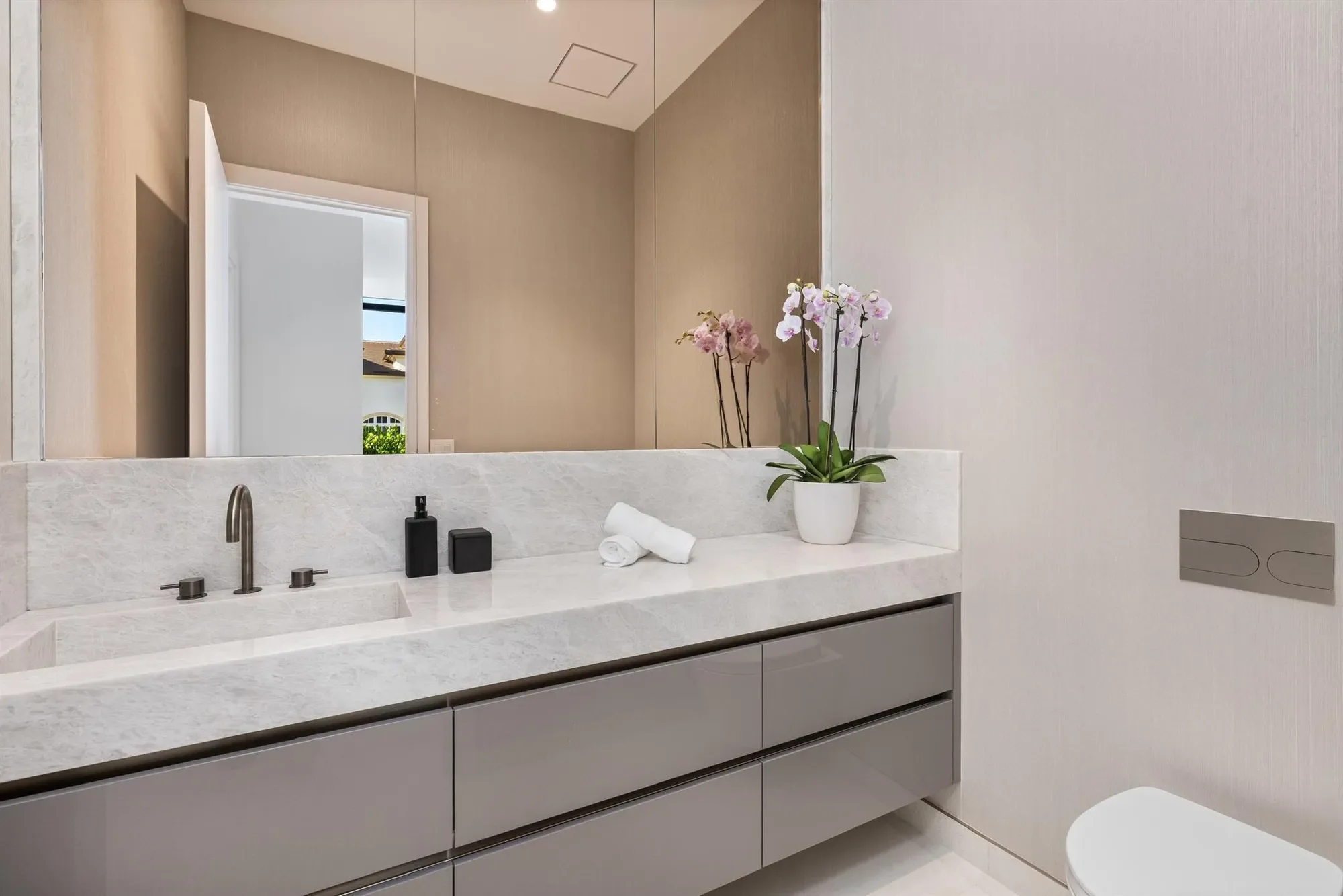 541 Golden Harbour Drive, Boca Raton, Florida, United States. - Photo 26