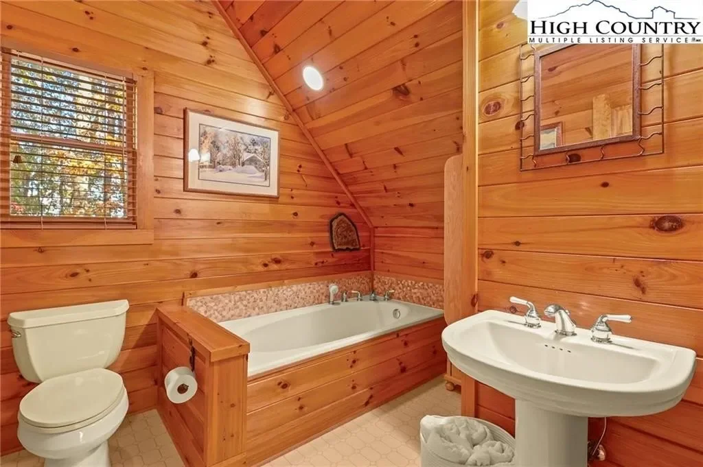 675 Cabin Ridge Road, Ferguson, NC 28624, Ferguson, North Carolina, United States. - Photo 30