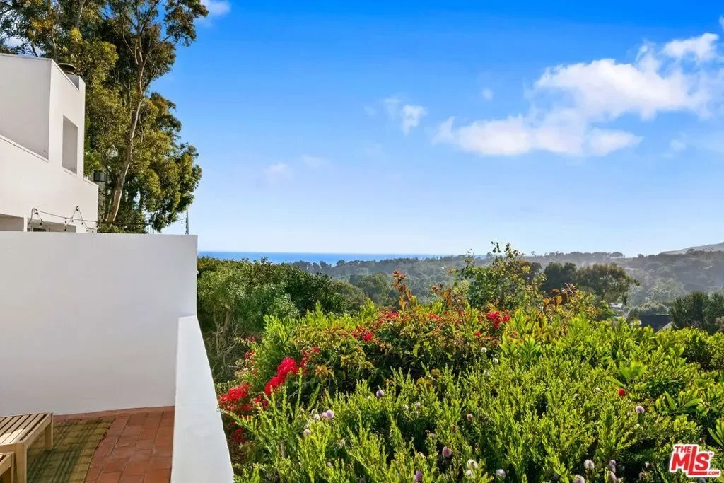 29221 Heathercliff Road 13, Malibu, California, United States. - Photo 3
