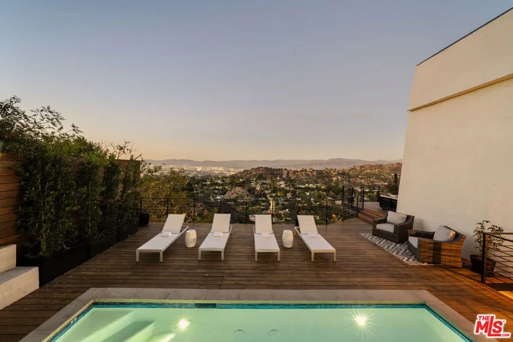 8620 Skyline Drive, Los Angeles, California, United States. - Photo 6