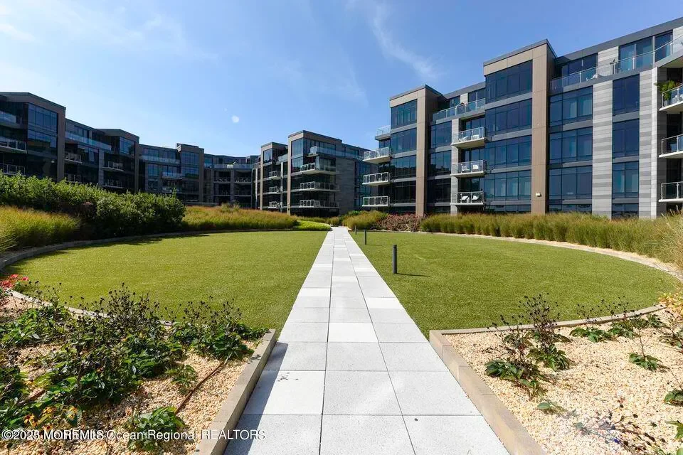 20 Melrose Terrace Unit 305, Long Branch, NJ 07740, Long Branch, New Jersey, United States. - Photo 31