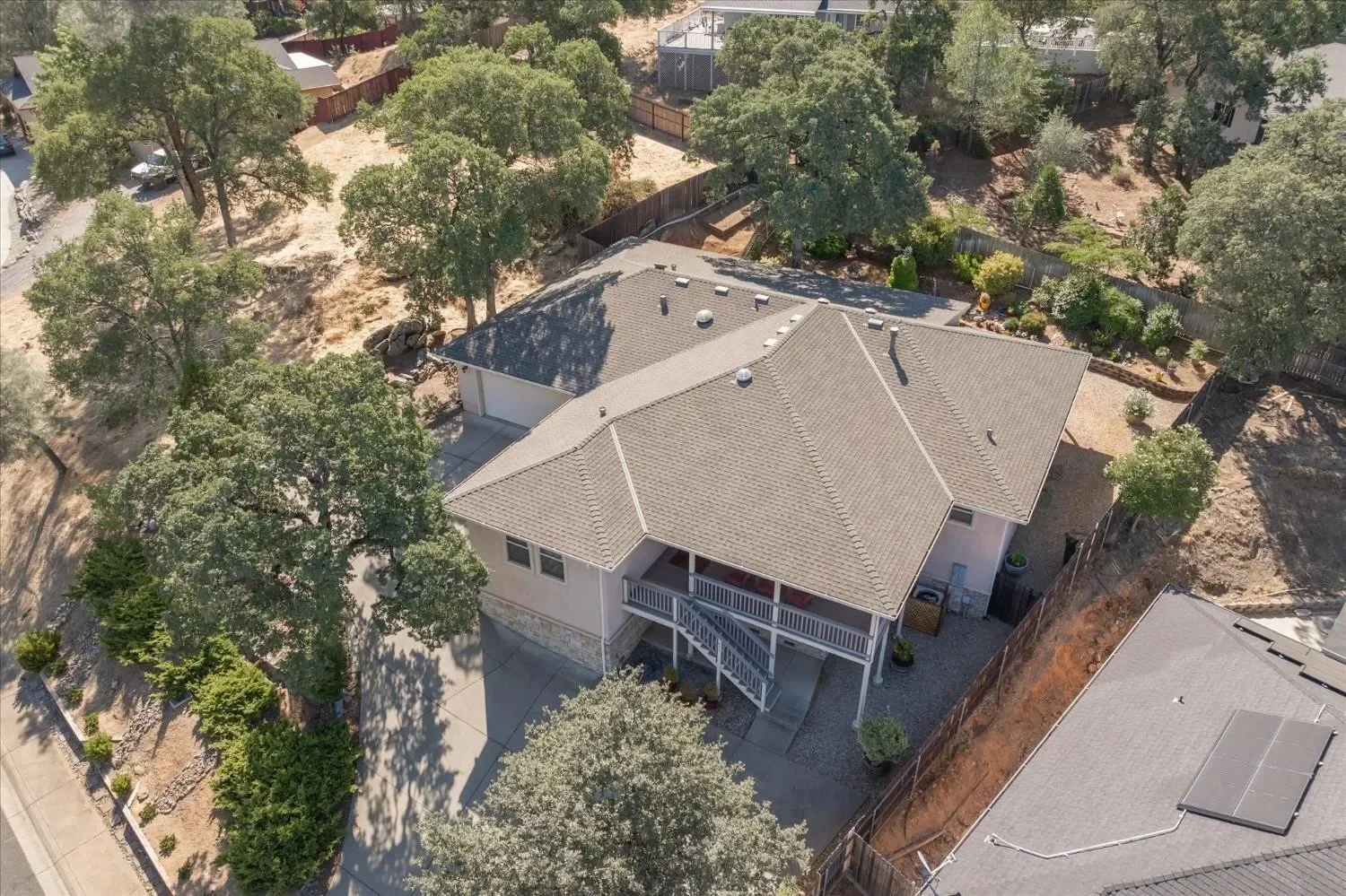 4 Bedrooms Single Family Detached